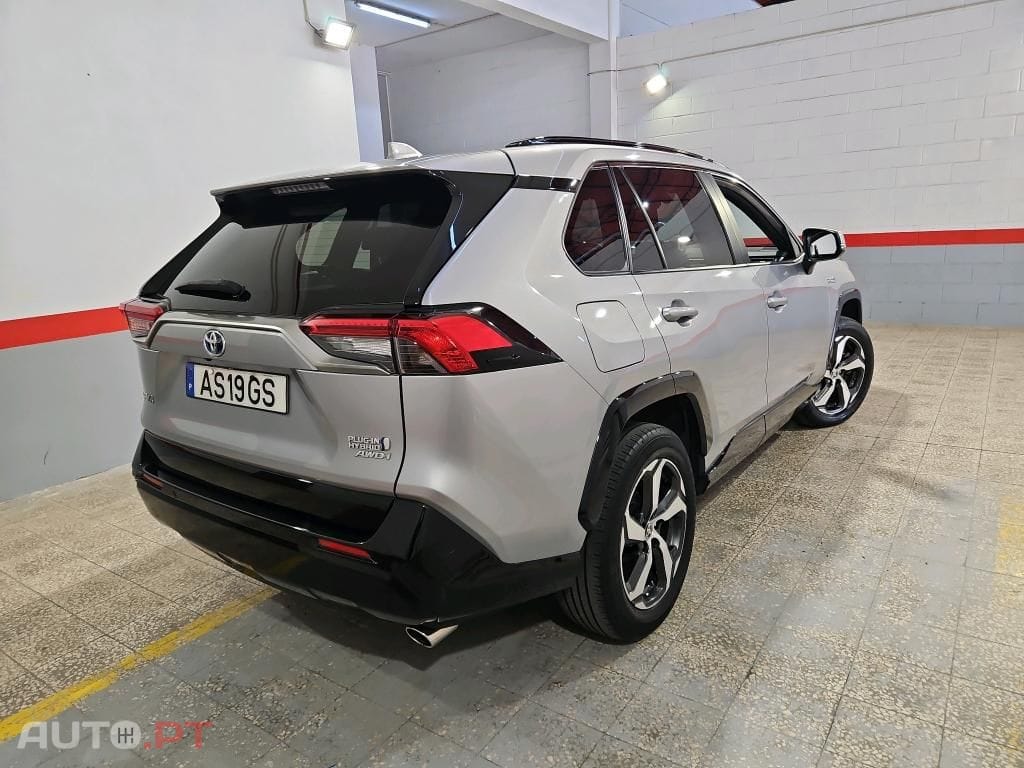 Toyota RAV4 2.5 HDF Comfort AWD-i