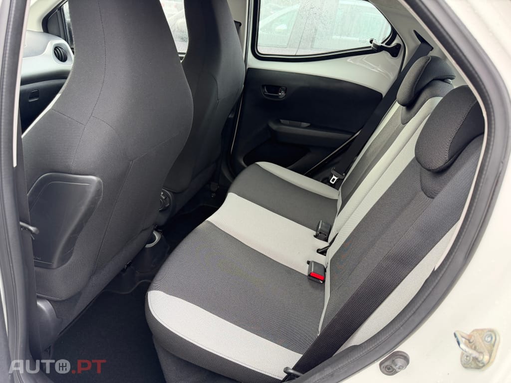 Toyota Aygo 1.0 X-Play+AC+X-Touch