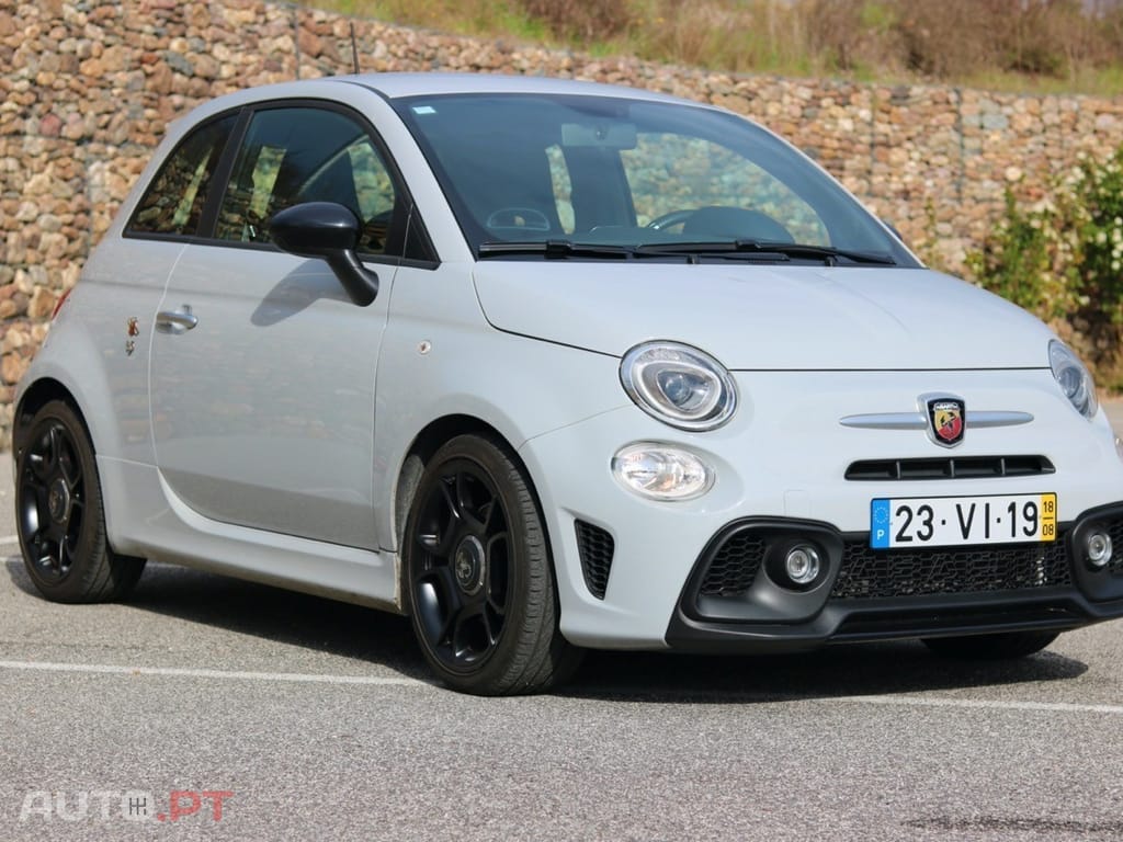 Abarth 595 1.4 T-Jet Competizione