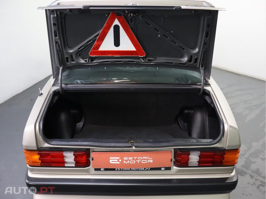 Mercedes-Benz 190 E 2.5 16