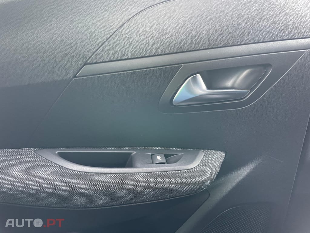 Peugeot 208 1.2 PureTech Allure Pack EAT8