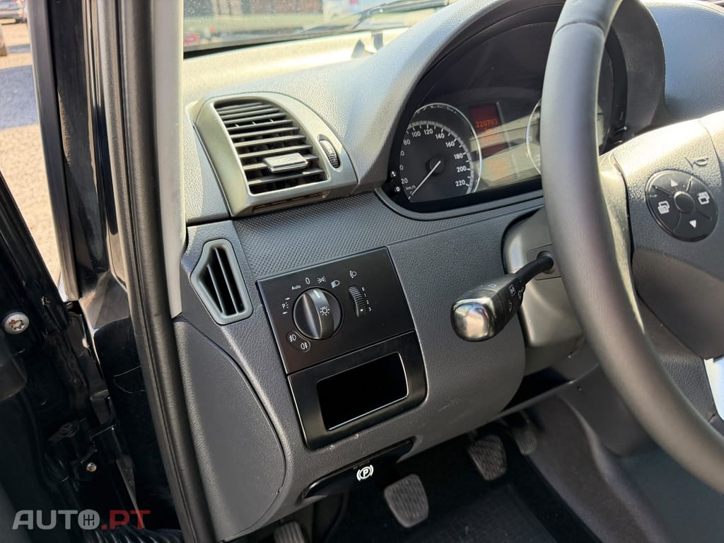 Mercedes-Benz Vito 5 LUGARES