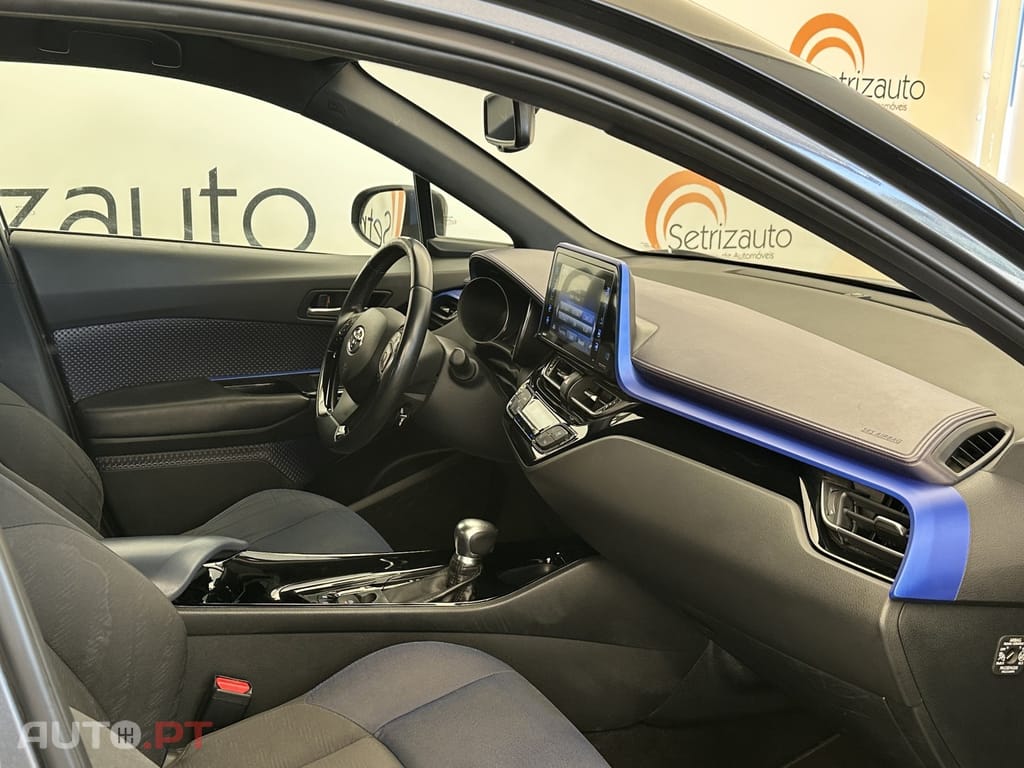 Toyota C-HR 1.8 HSD Exclusive