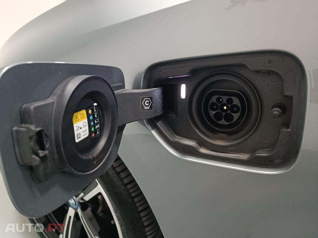 BMW 320 e Pack Desportivo M Auto