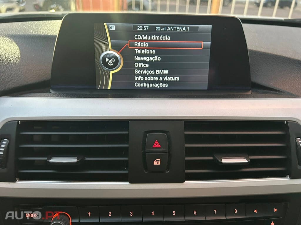 BMW 320 d Line Modern Auto-2013