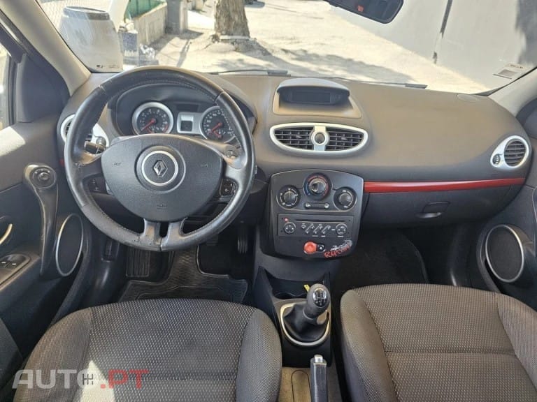 Renault Clio 1.2 16V Rip Curl
