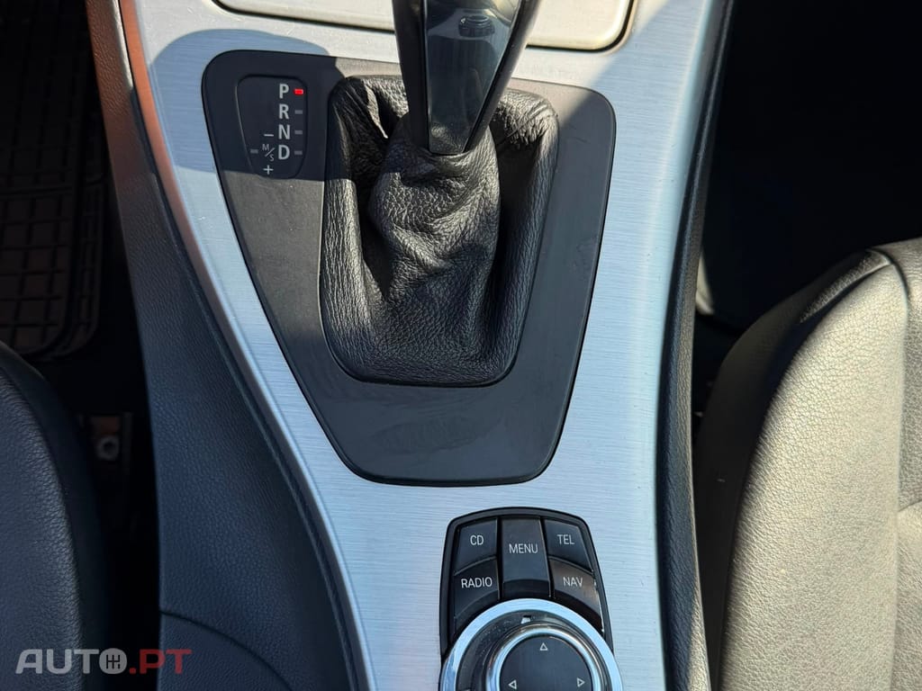 BMW 320 d Auto