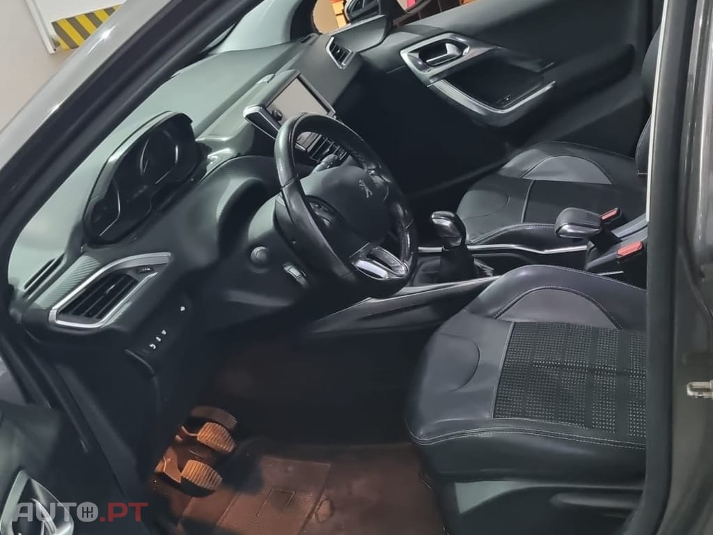 Peugeot 2008 1.6 e-HDi Allure