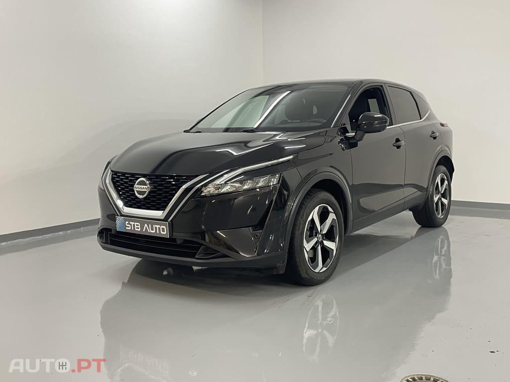 Nissan Qashqai 1.3 DIG-T N-Connecta LED Xtronic
