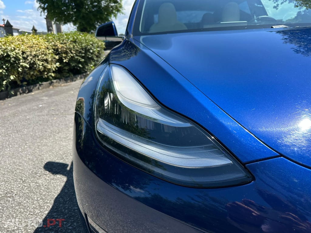 Tesla Model 3 Long-Range Dual Motor AWD