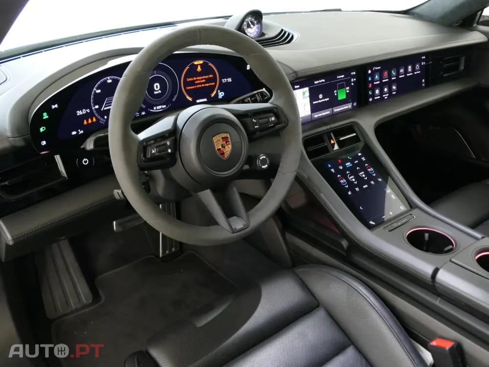 Porsche Taycan Turbo S — fotografia 24