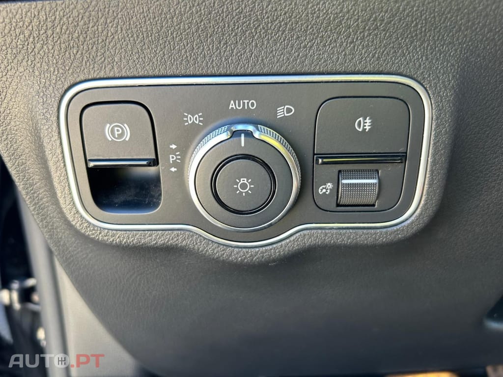 Mercedes-Benz B 250 e AMG Line