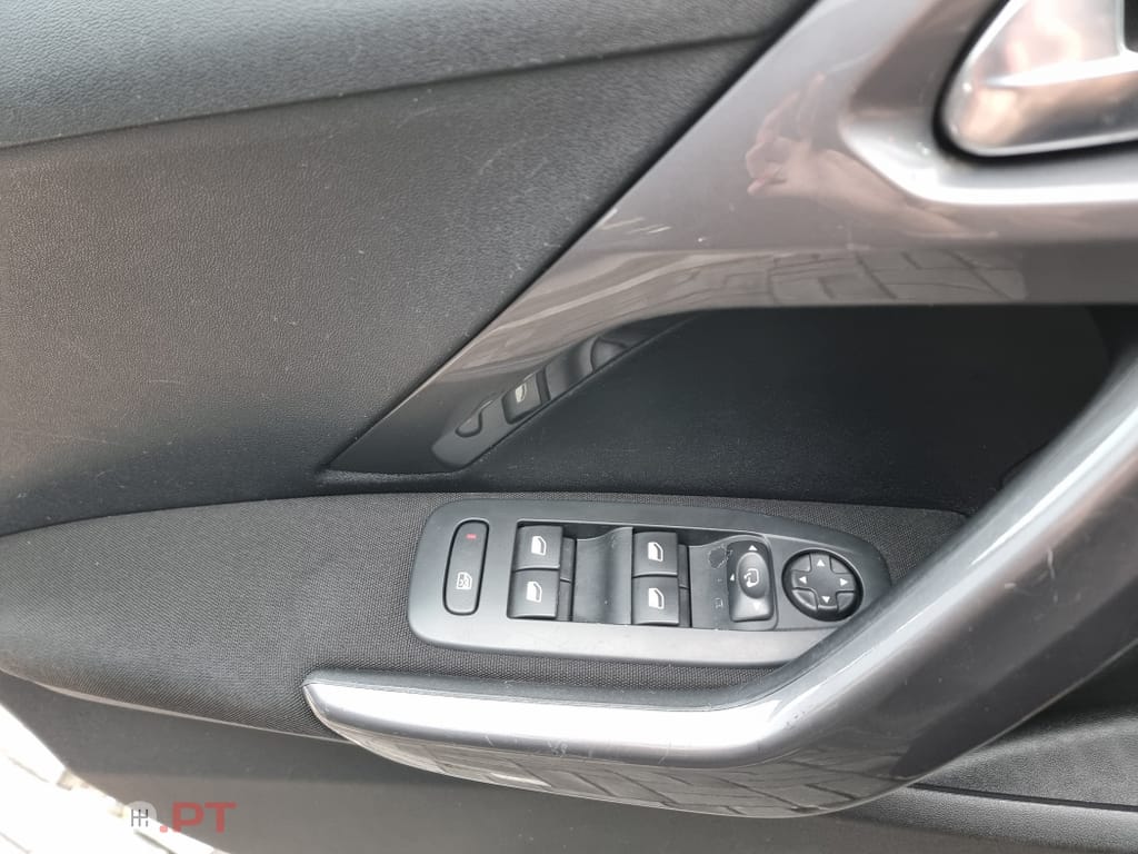Peugeot 2008 1.6 BlueHDi Style