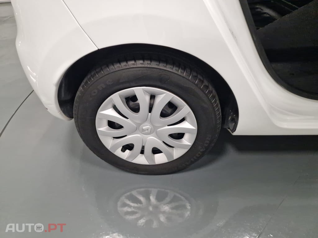 Renault Clio SOCIETE 1.5 DCI ZEN IVA DEDUTÍVEL