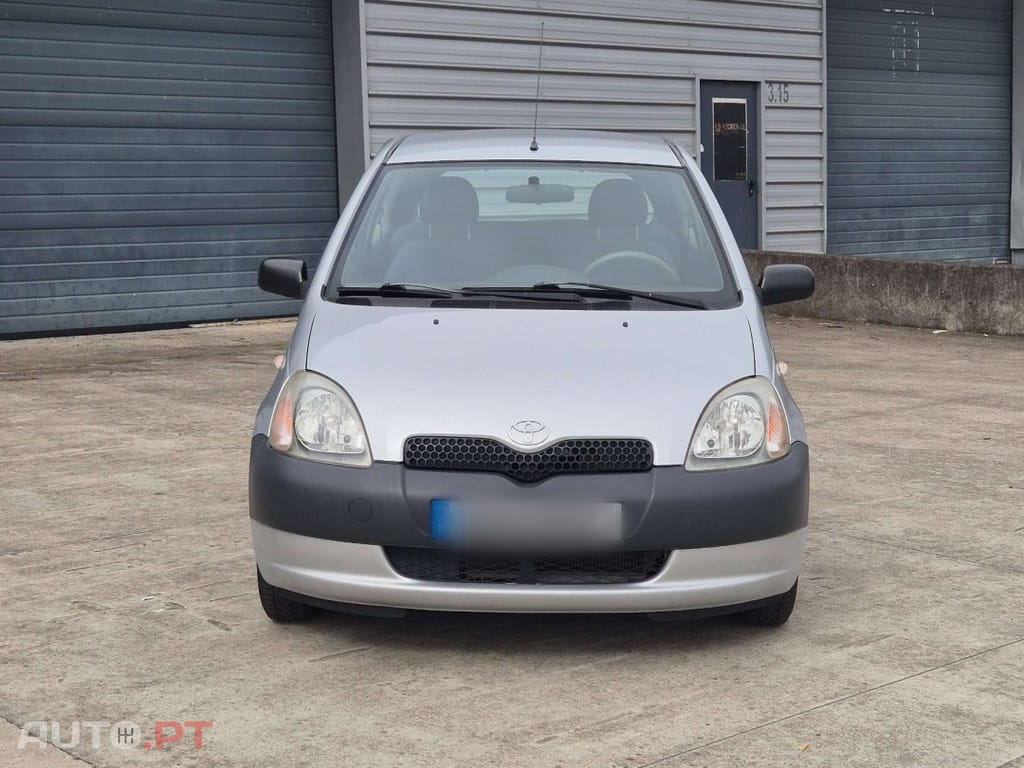 Toyota Yaris 1.0 Base C/Radio