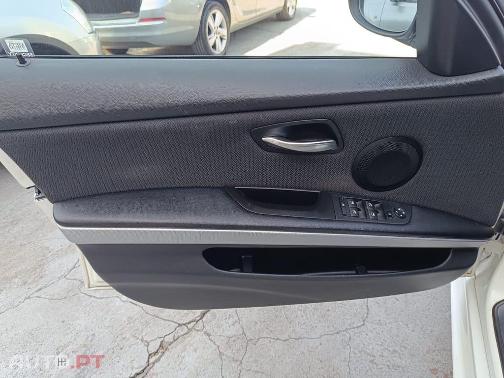BMW 318 d Touring Navigation Sport