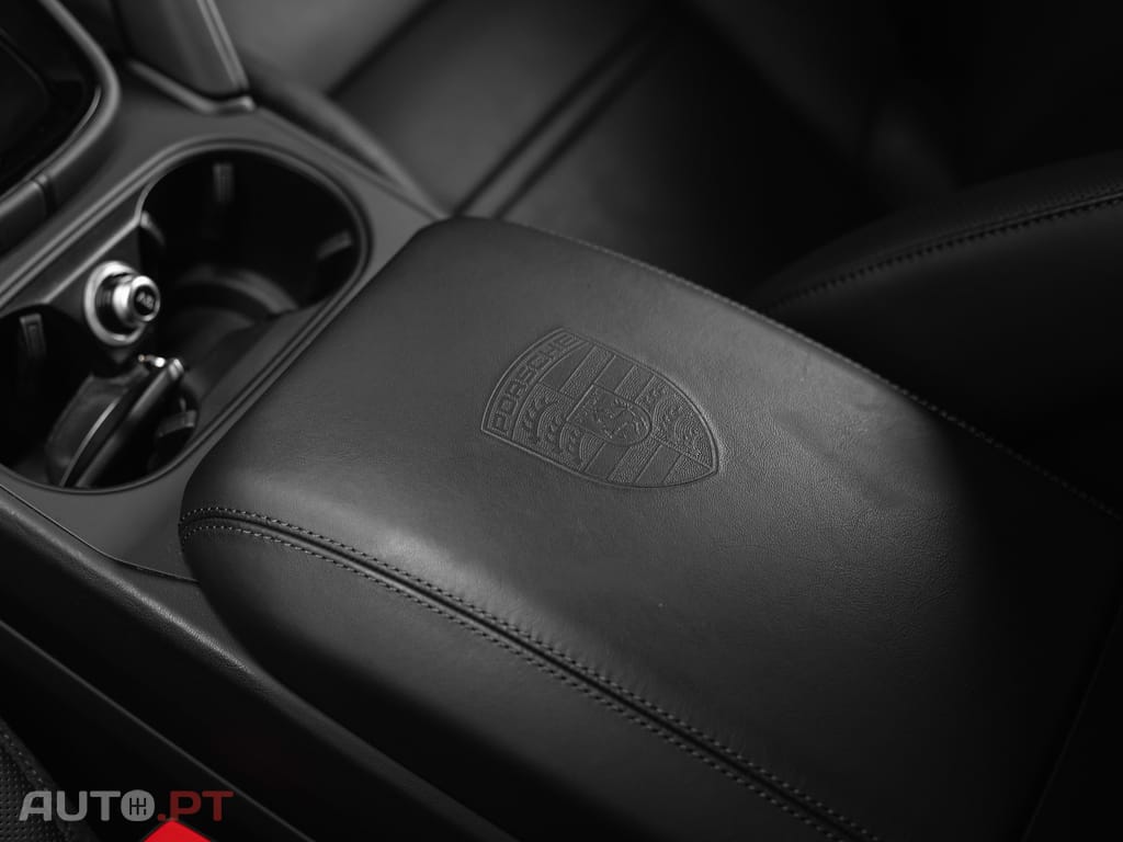 Porsche Cayenne Turbo E-Hybrid Pacote GT