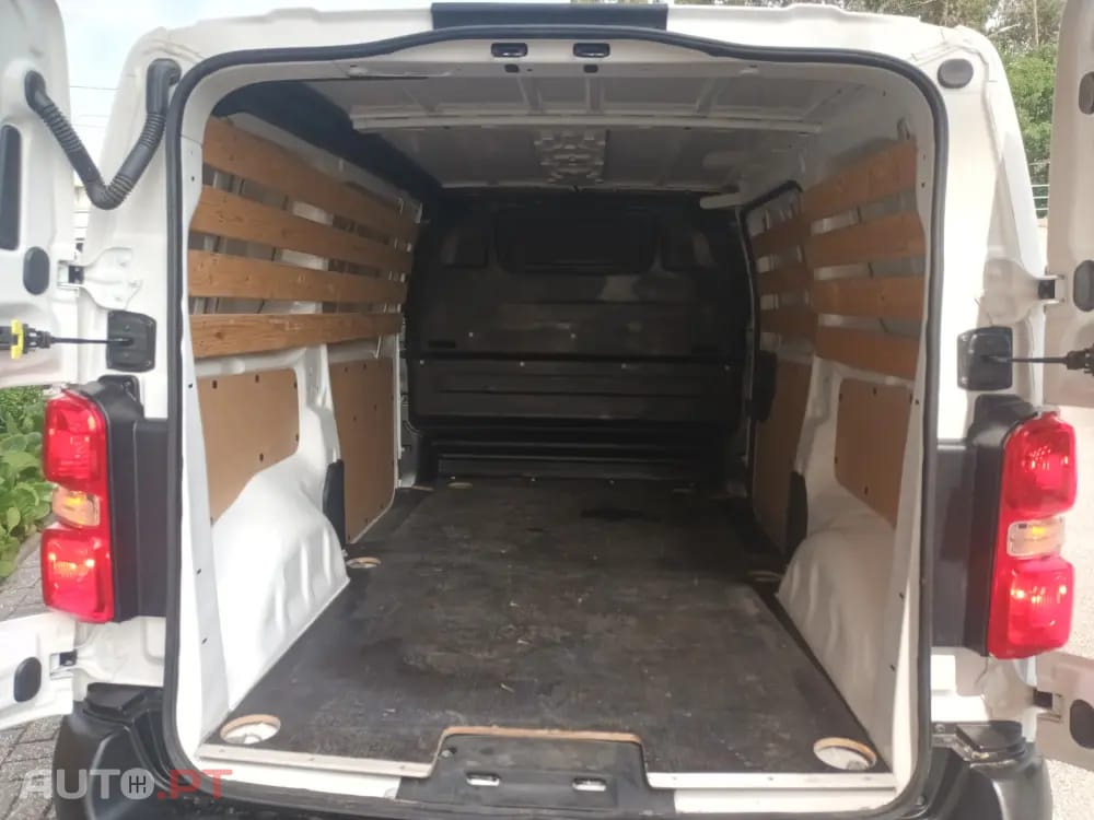 Peugeot Expert Outro