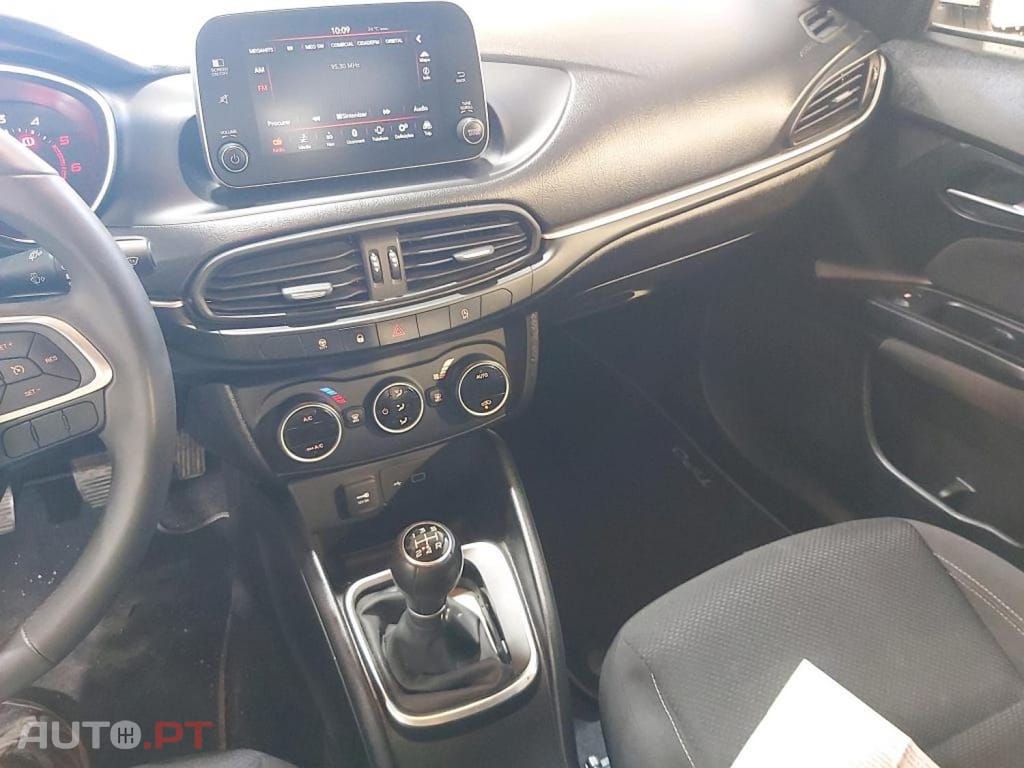 Fiat Tipo 1.3 M-Jet Lounge