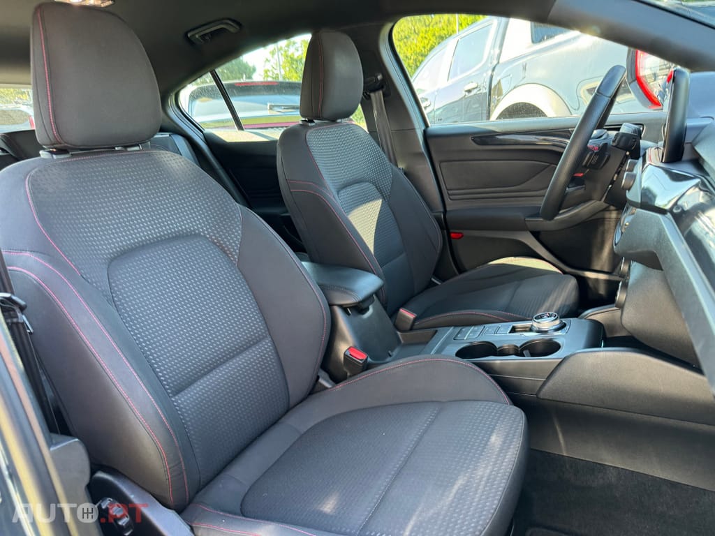 Ford Focus 1.5 TDCi EcoBlue ST-Line Aut.