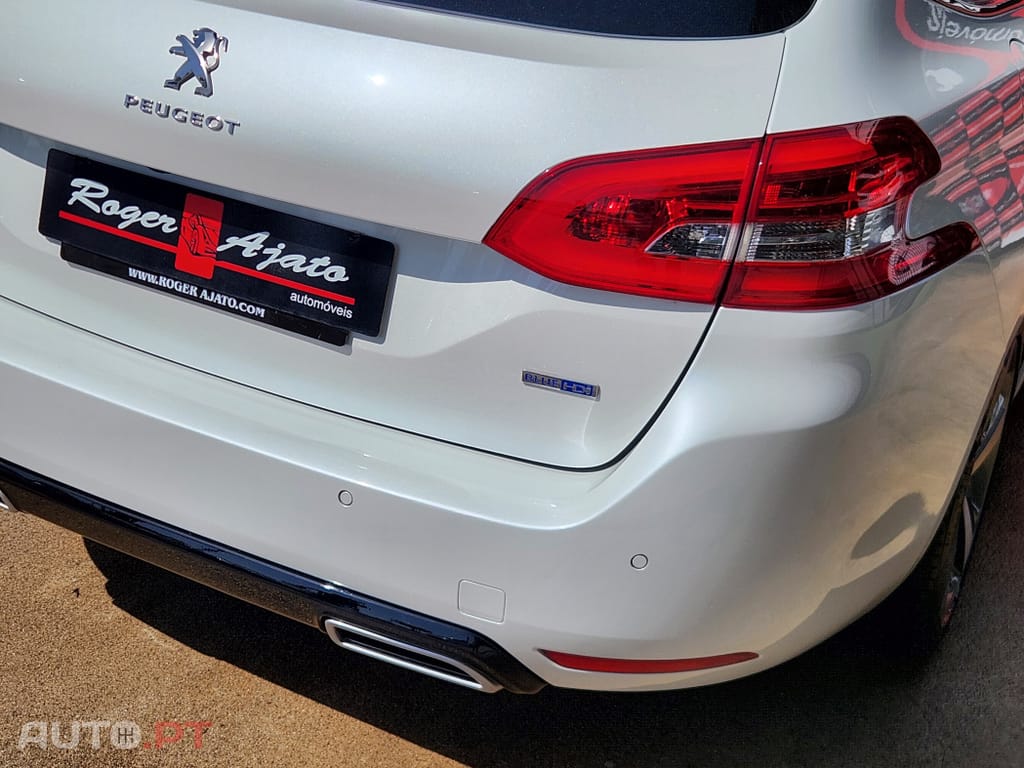 Peugeot 308 1.6 BlueHDi Style J17