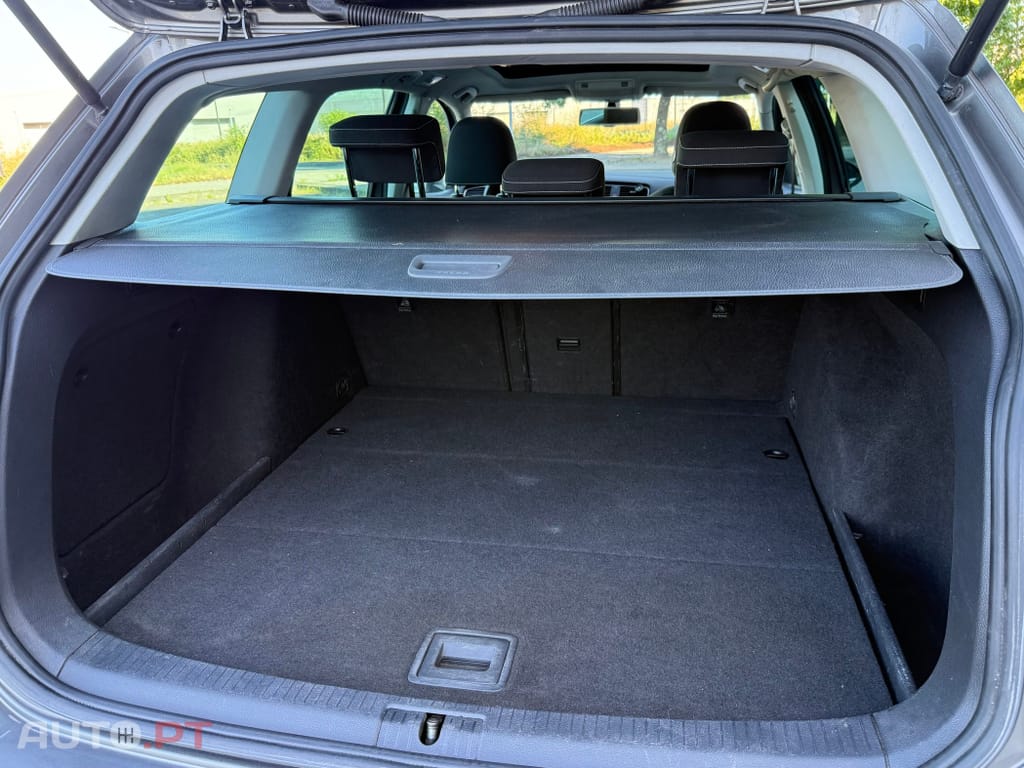 Volkswagen Golf Variant 1.6 TDi Highline DSG