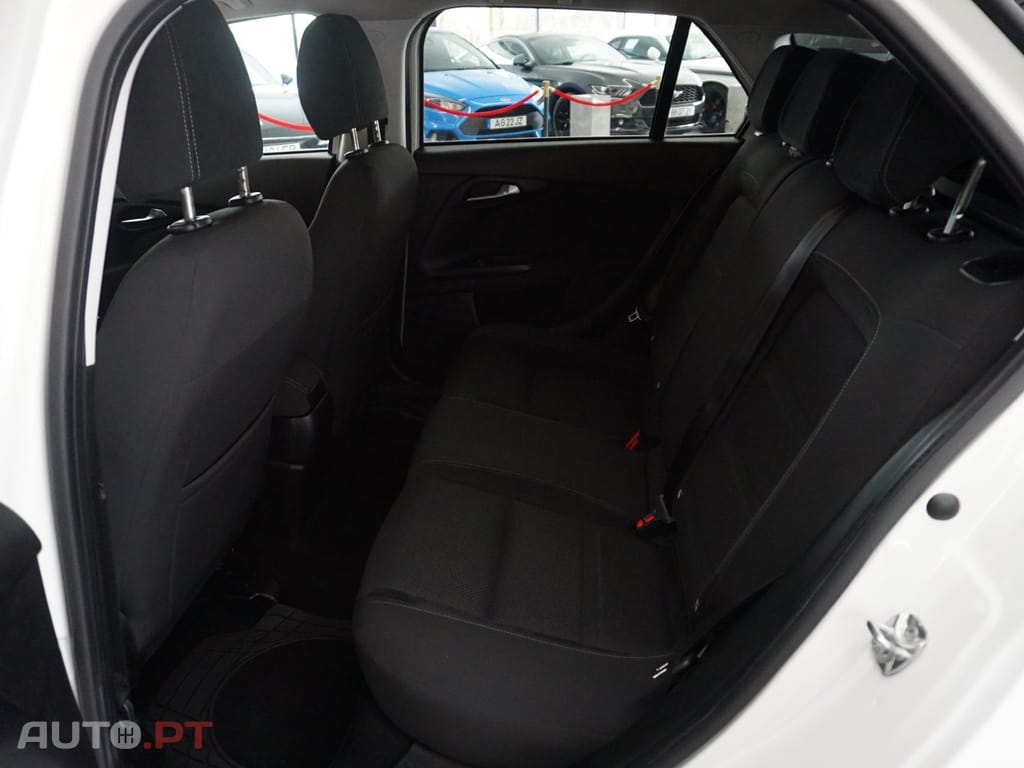 Fiat Tipo 1.6 M-Jet Lounge Tech J17 DCT