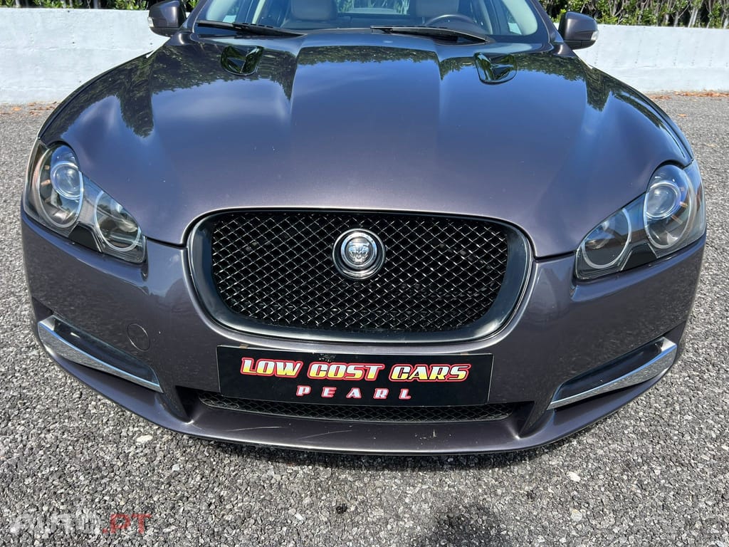 Jaguar XF 2.7 D V6 Luxury