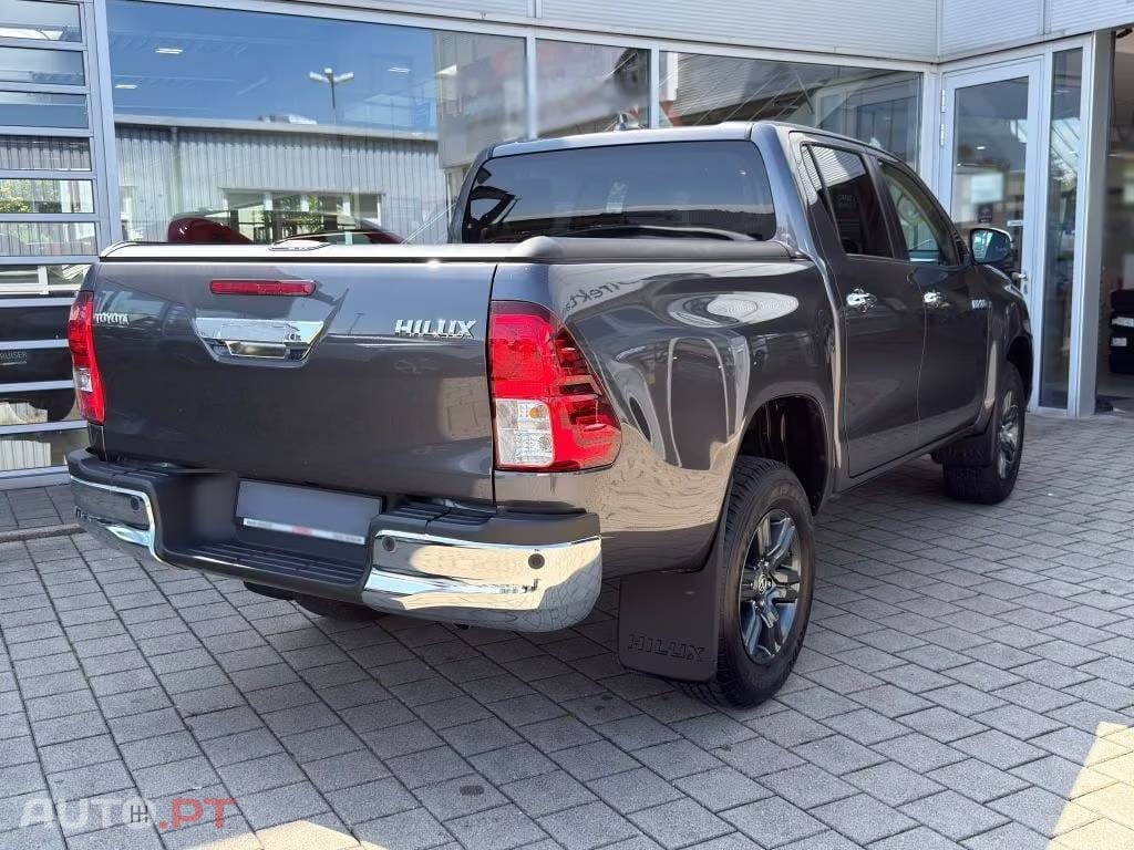 Toyota Hilux 2.4 D-4D 4WD CD Confort Aut.
