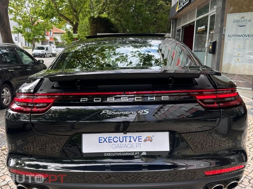 Porsche Panamera 4 S