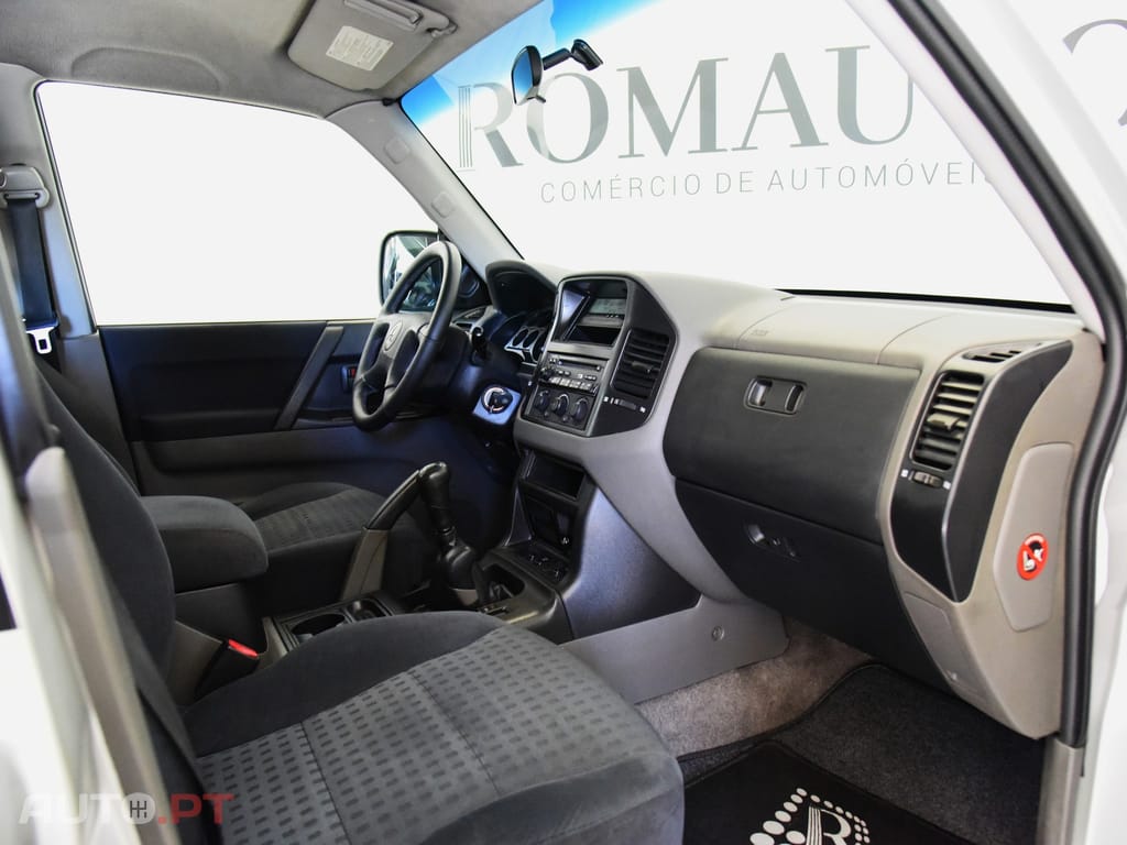 Mitsubishi Pajero 3.2 DI-D GLS Longo