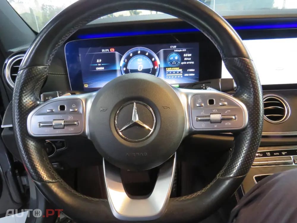 Mercedes-Benz E 300 de AMG Line