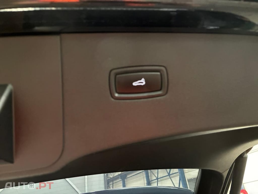 Porsche Cayenne E-Hybrid Triptronic V6