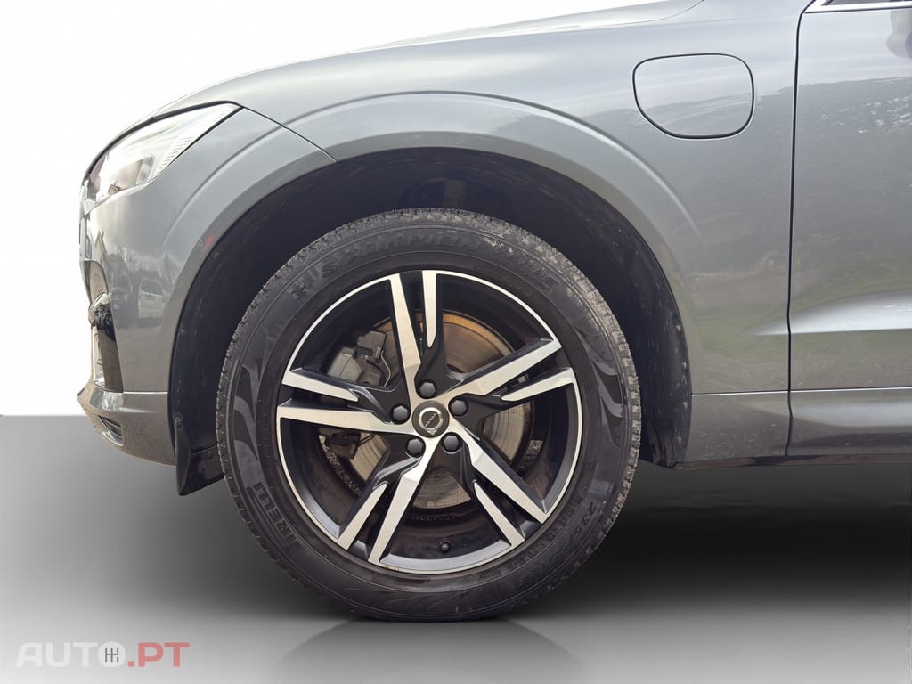 Volvo XC60 2.0 T8 PHEV R-Design AWD