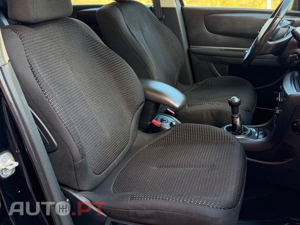 Citroen C4 1.6 HDi VTR Pack