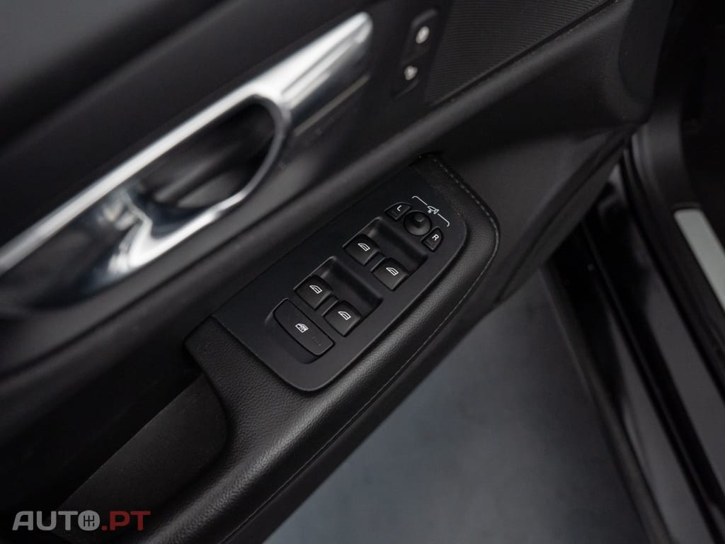 Volvo V60 2.0 T6 AWD TE Inscription Expression