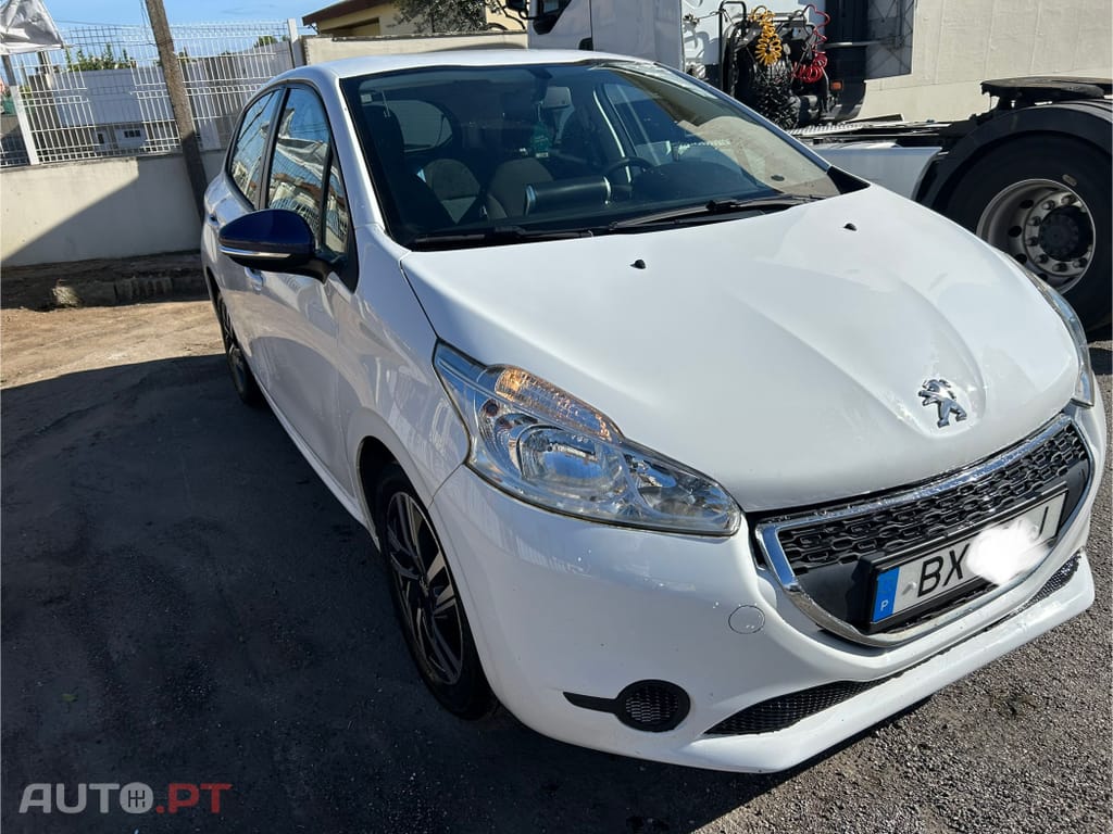 Peugeot 208 Vti