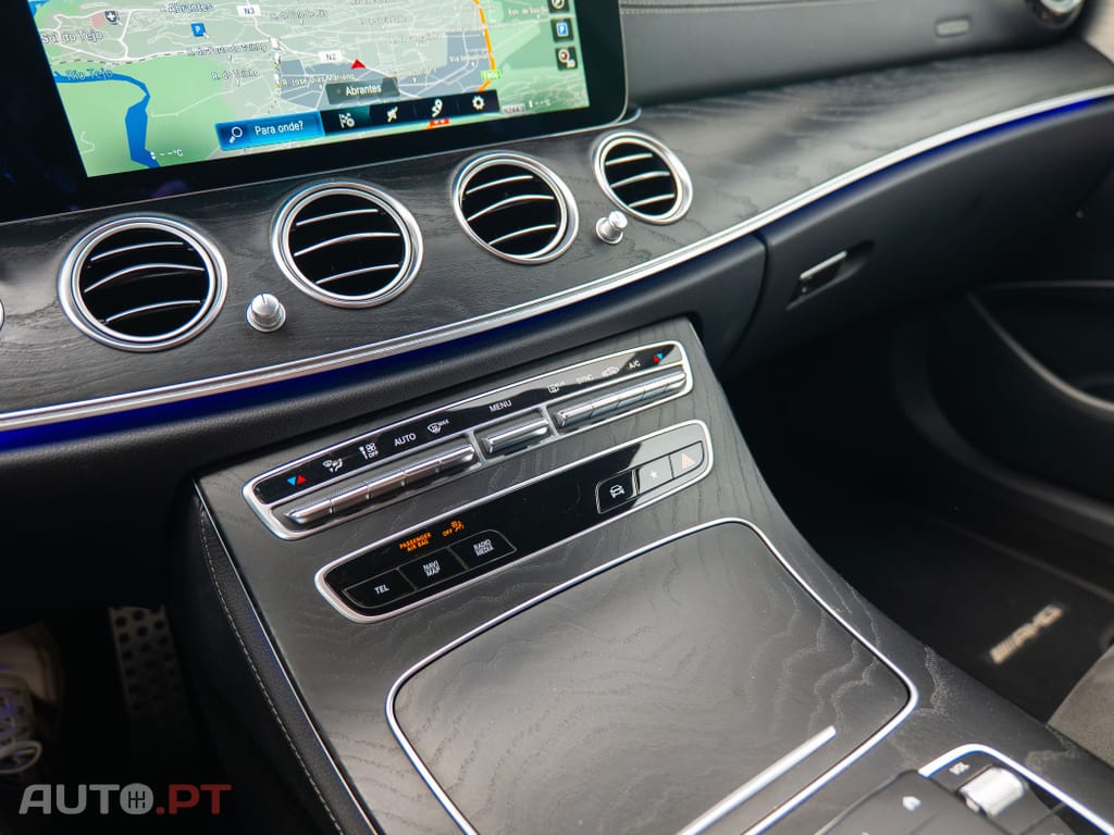 Mercedes-Benz E 220 d AMG Line