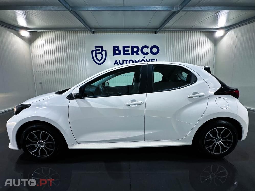Toyota Yaris Hybrid Dynamic Edition