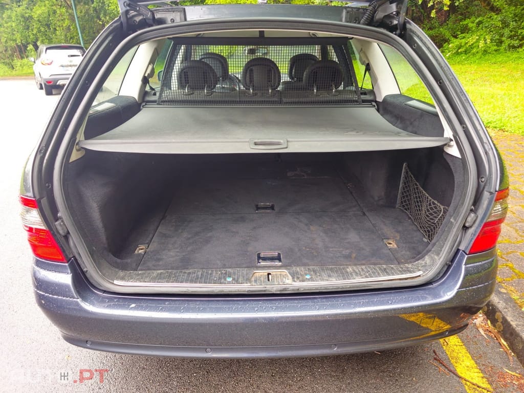 Mercedes-Benz E 200 T CDI Auto Classic
