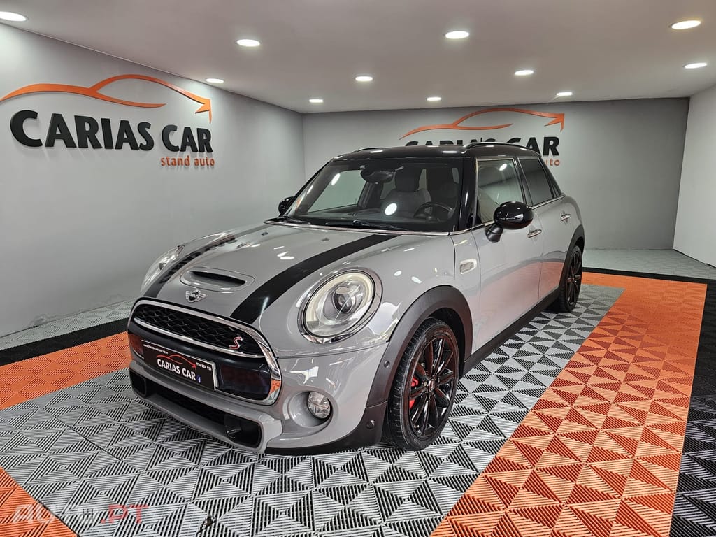 MINI Cooper SD Auto Desportiva