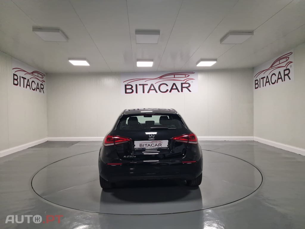 Mercedes-Benz A 250 E STYLE PLUS Hibrido Plug-In