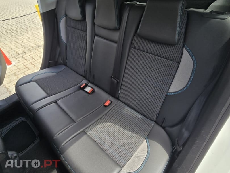 Peugeot 2008 1.2 PureTech Allure