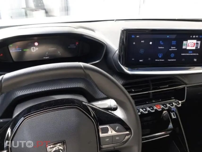 Peugeot E-2008 50 kWh Allure Pack