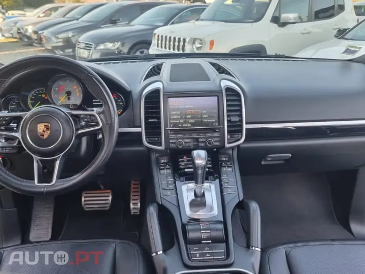 Porsche Cayenne S E-Hybrid