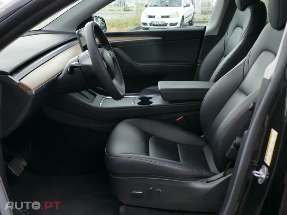 Tesla Model Y Long Range Tração Integral