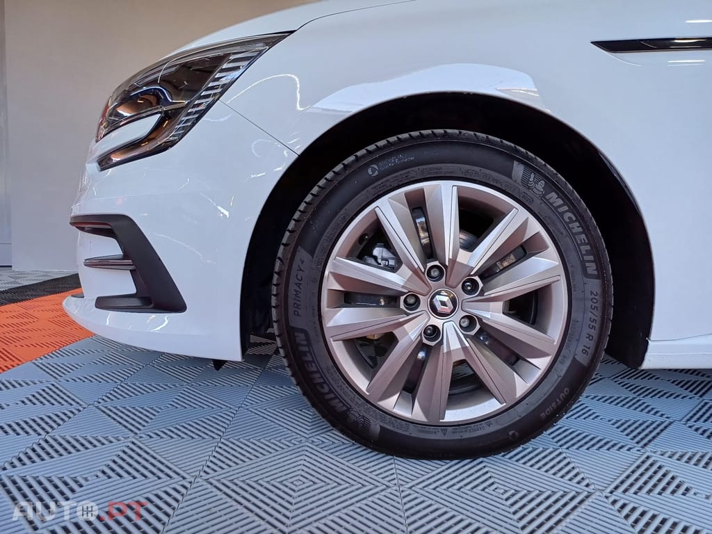 Renault Mégane 1.5 Blue dCi Intens EDC
