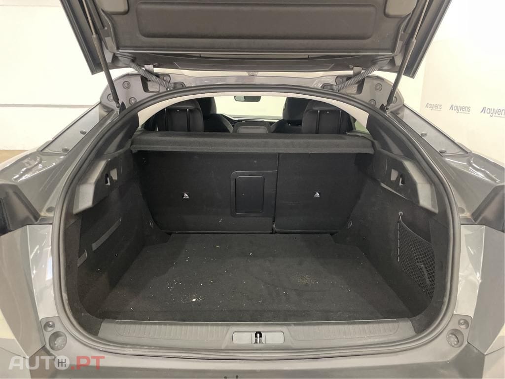 Peugeot 408 1.2 PureTech Allure EAT8