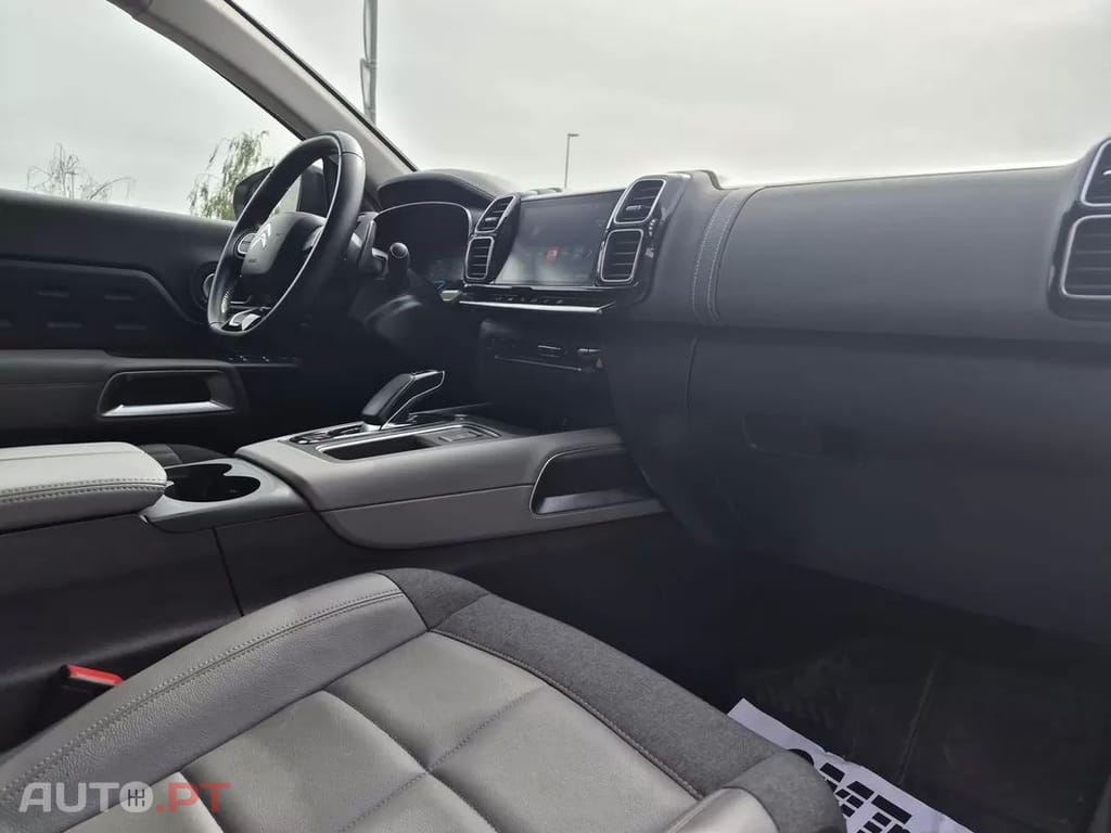 Citroen C5 Aircross 1.6 Hybrid Shine e-EAT8