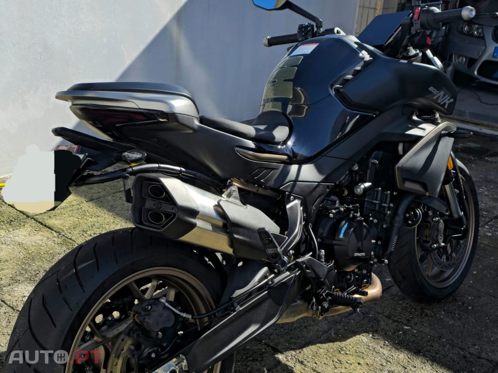 CF Moto 800NK black